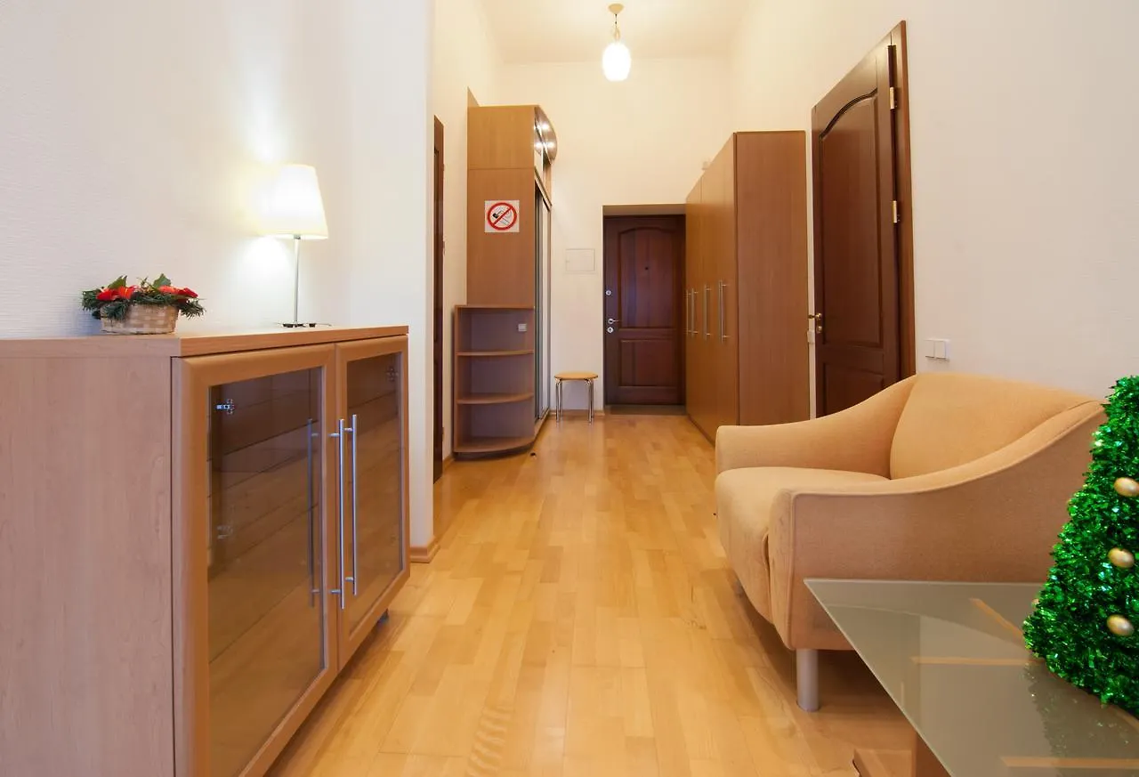 Home-Hotel Apartments-Mykhailivska Kyiv 0*,
