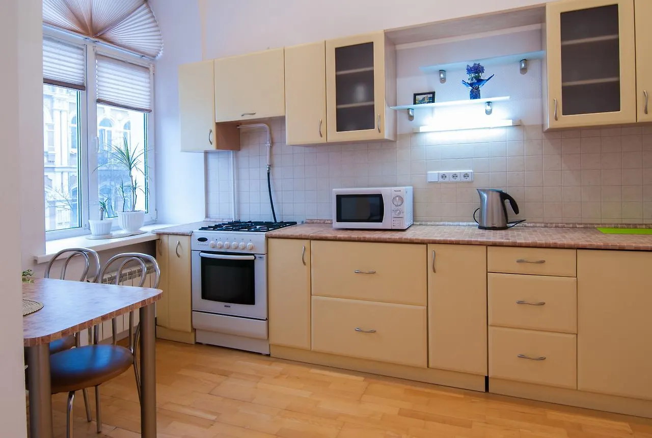 Home-Hotel Apartments-Mykhailivska Kyiv