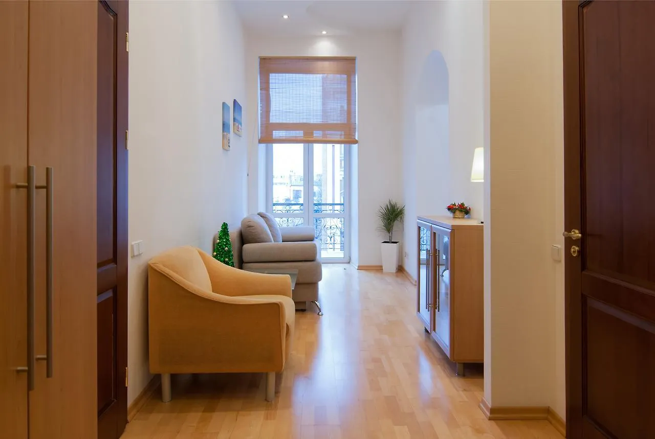 Apartment Home-Hotel Apartments-Mykhailivska Kyiv