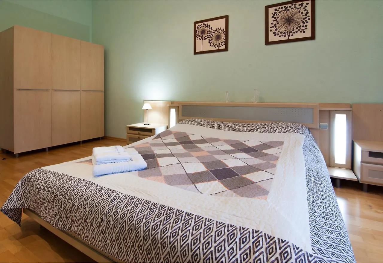 Apartment Home-Hotel Apartments-Mykhailivska Kyiv